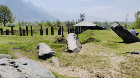 Burzahom Archaeological Site, 