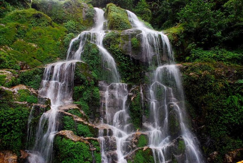 Bakthang Waterfall, 