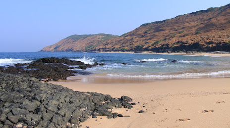 Serenity Waves virgin beach , punli, 