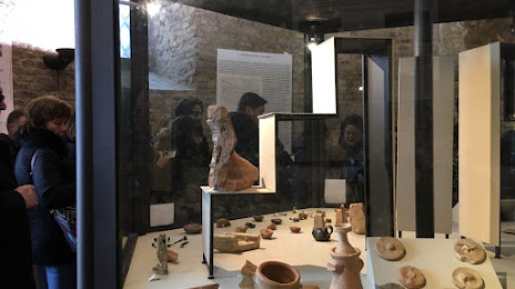 Polo Museale Civico: Museo Archeologico Torrione La Rocca, 