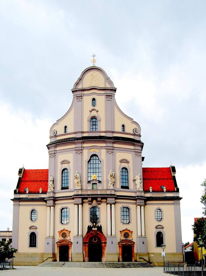 Päpstliche Basilika St. Anna, 