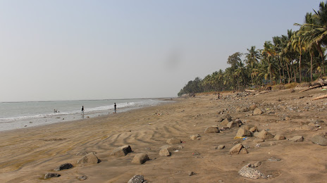 Pirwadi Beach, 