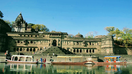 Maheshwar fort, Maheshwar