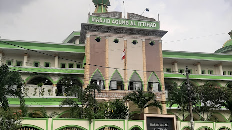 Masjid Agung Al - Ittihad. Kota Tangerang, 