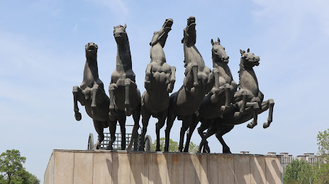 Luoyang Zhouwangcheng Emperor Six Horses Carriage Museum, 뤄양 시