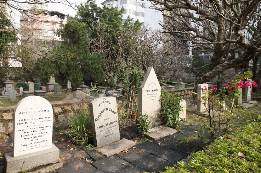 Old Protestant Cemetery in Macau, 
