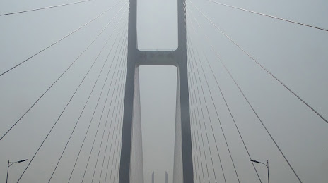 Jingyue Yangtze River Bridge, 웨양 현