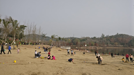 Donghushan Park, Deyang