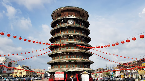 Leaning Tower of Teluk Intan (Menara Condong Teluk Intan), Teluk Intan