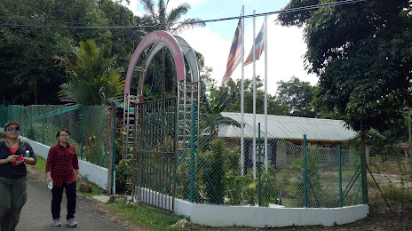 Starcevich Memorial Monument Malaysia, Beaufort