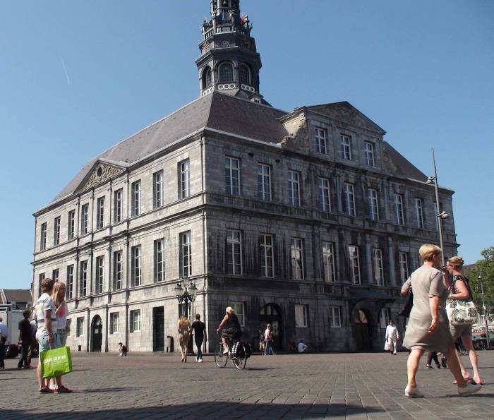 Maastricht City Hall (Stadhuis van Maastricht), 
