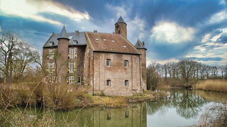 Castle Waardenburg (Kasteel Waardenburg), Zaltbommel