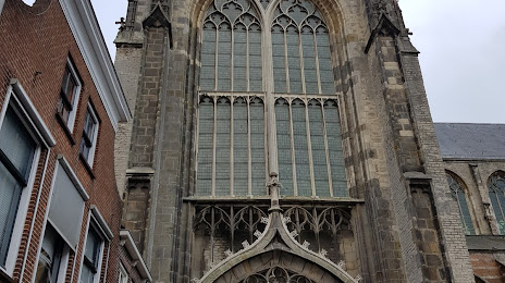 Grote- Of Maria Magdalenakerk, Χους