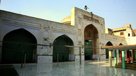 Mosque of Mariyam Zamani Begum, 