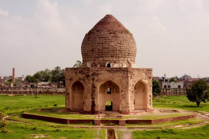 Tomb of Asif Khan, 