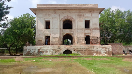 Tomb of Nadira Begum, 