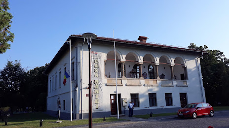 Casa Băniei - Muzeul Olteniei - secția de Etnografie, 