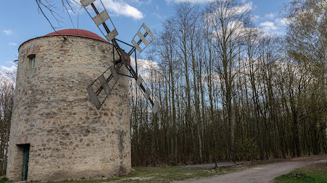 Windmill, Holíč