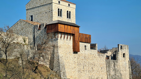 Castle of Ragogna, 