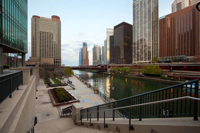 Chicago Riverwalk, 
