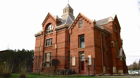 Squirrel Cage Jail, Omaha