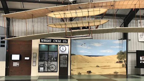 March Field Air Museum, Perris
