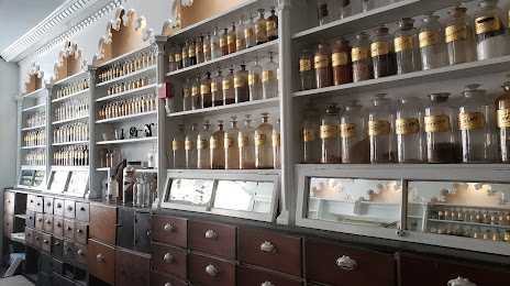 Stabler-Leadbeater Apothecary Museum, 
