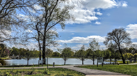 South Lake Park, Overland Park
