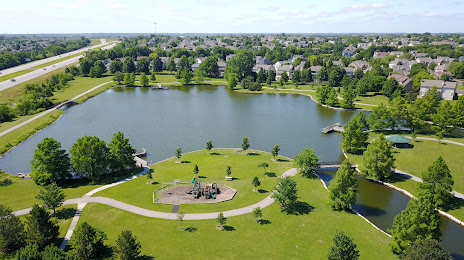Kingston Lake Park, Overland Park