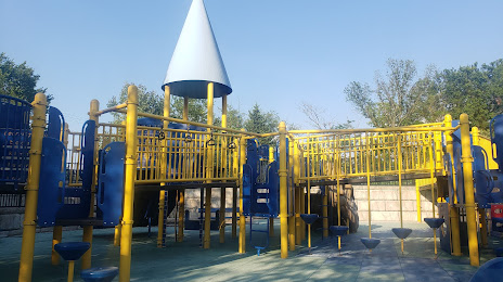 Zachary's Playground, 