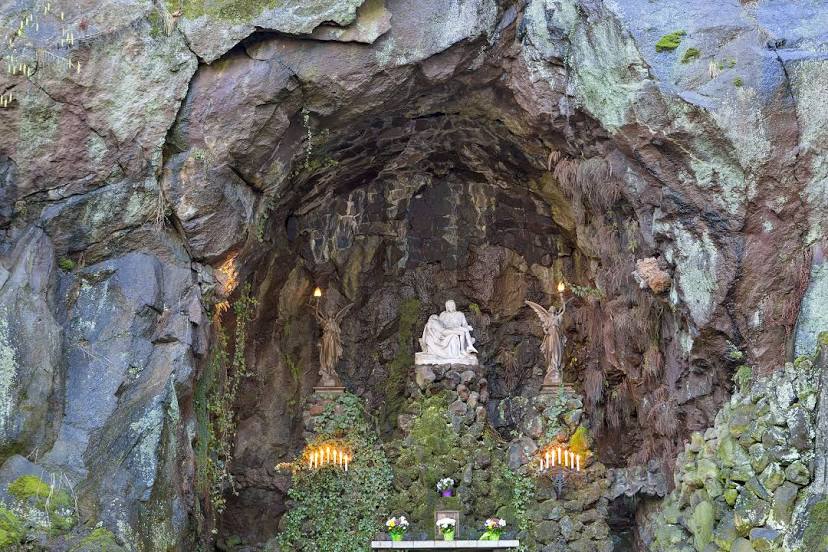 The Grotto, 
