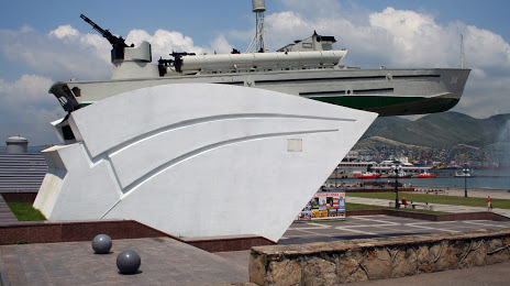 Памятник Героическим Морякам Черноморцам, Новороссийск