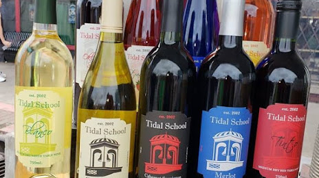 Tidal School Winery, 