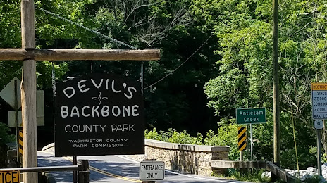 Devil's Backbone County Park, 