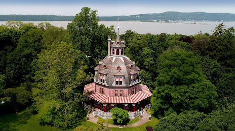 The Armour-Stiner Octagon House, Tarrytown