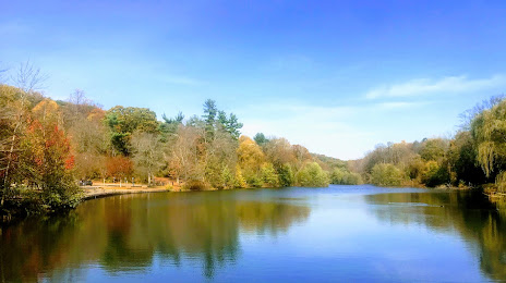 Woodlands Lake, Tarrytown