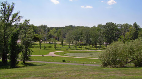 Eugene Levy Memorial Park, Nanuet
