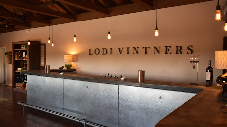 Lodi Vintners Tasting Room, 