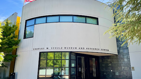 Charles M. Schulz Museum and Research Center, 산타 로사
