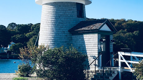 Brant Point Replica Lighthouse, Гротон