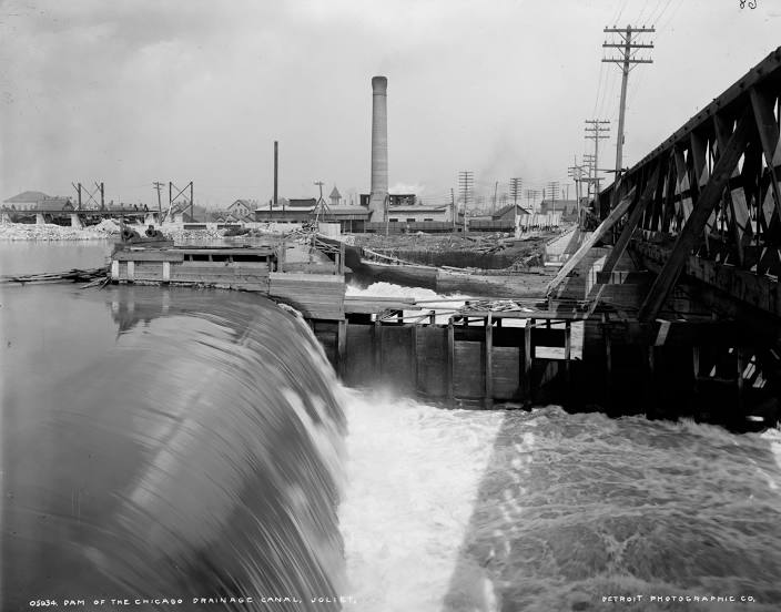 Chicago Sanitary and Ship Canal, Bridgeview