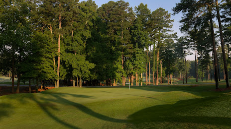 Fox Creek Golf Course & Driving Range, 