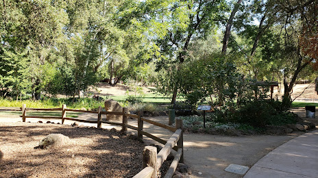 Jensen Botanical Garden, 
