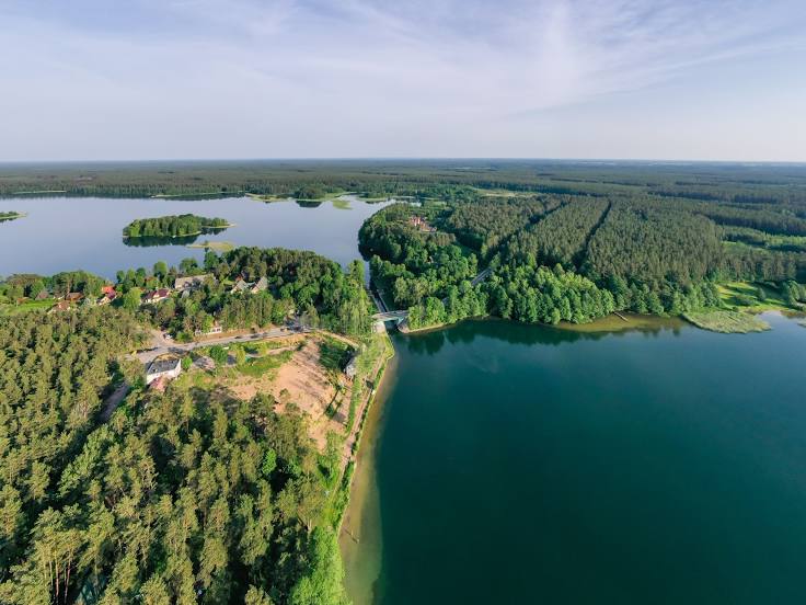 Studzieniczne Lake (Jezioro Studzieniczne), Августів