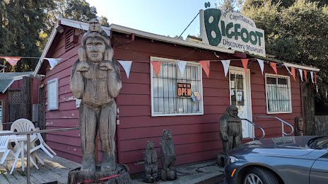 Bigfoot Discovery Museum, 
