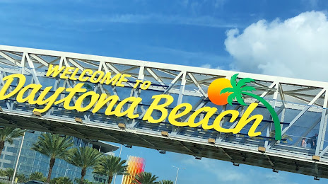 Welcome to Daytona Beach Sign, 