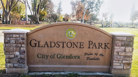 Gladstone Park, 