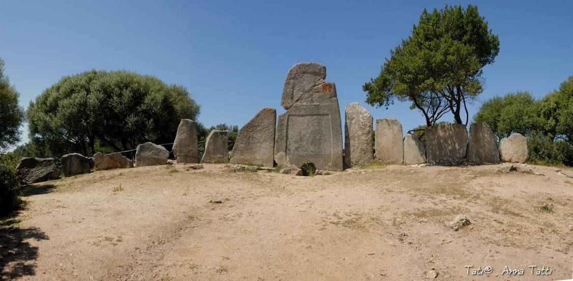 Tomba dei Giganti di Li Lolghi, Arzachena