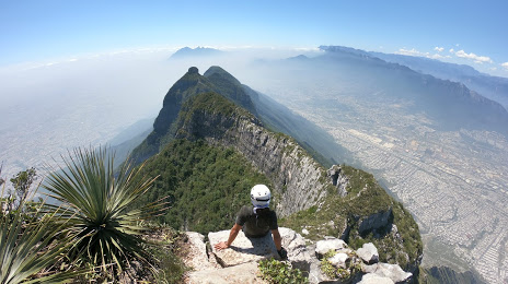 Cerro de las Mitras, Monterrey