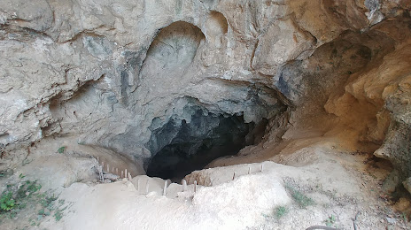 Sátorkőpusztai barlang, Esztergom